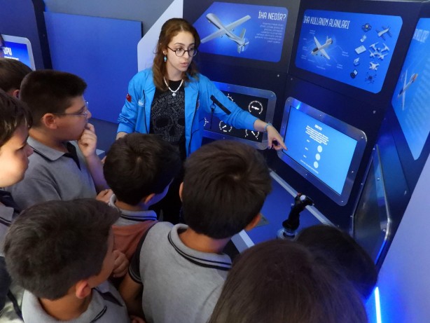 Foto - Kepez’in Mobil Bilim Tırı okullarda