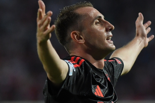 Kerem Aktürkoğlu Türkiye'ye ilan etti: Bravo Kerem Aktürkoğlu! Vergi ödemeyenlere kapak olsun