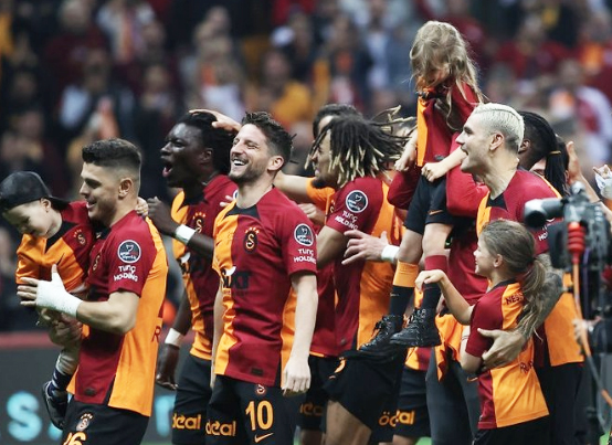 Foto - Kerem Aktürkoğlu'na sürpriz talip! Transfer ve ayrılık...