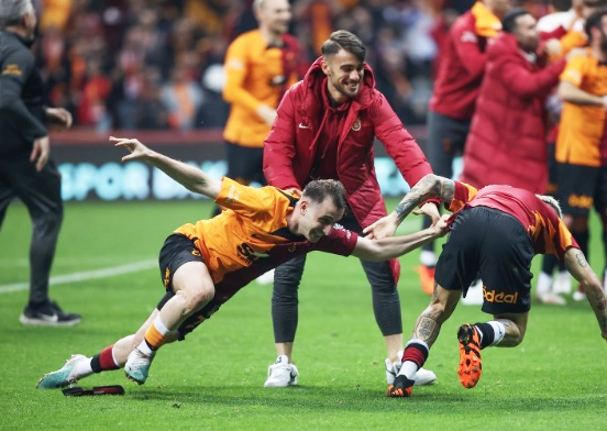 Foto - Kerem Aktürkoğlu'na sürpriz talip! Transfer ve ayrılık...