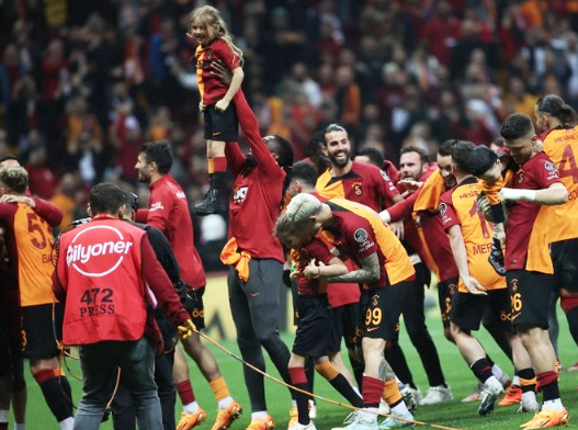 Foto - Kerem Aktürkoğlu'na sürpriz talip! Transfer ve ayrılık...