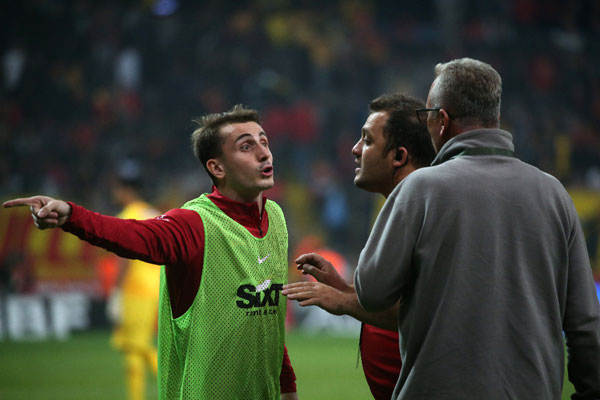 Foto - Kerem Aktürkoğlu'na tepki yağdı