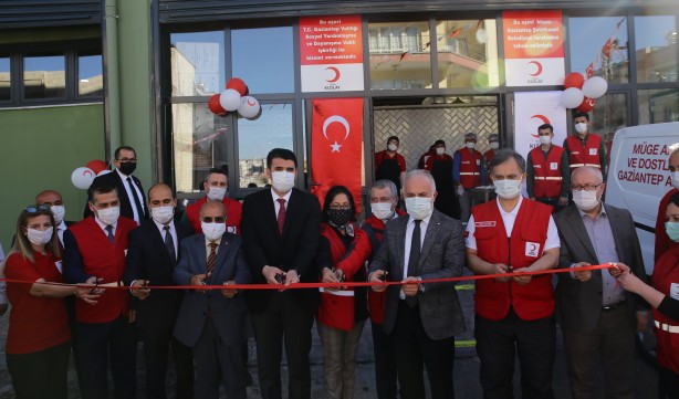Foto - Kerem Kınık, Gaziantep'te aşevi açılışı yaptı
