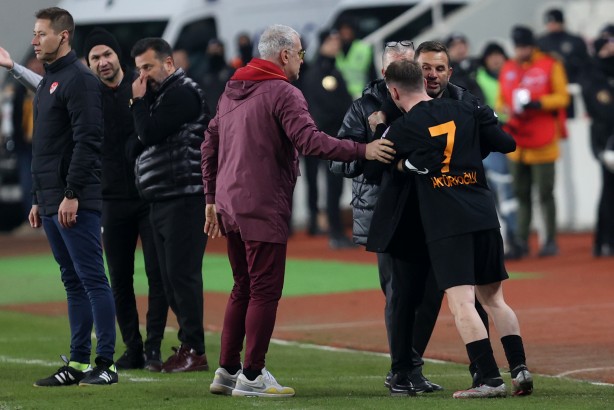 Foto - Kerem’in yaptığı bomba gündemi sarstı! "Yok artık" diyeceksiniz…