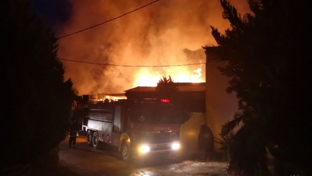 Foto - Kereste fabrikasında büyük yangın!