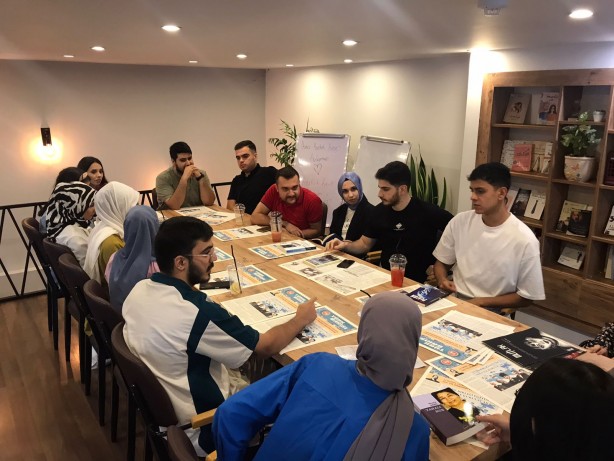 Foto - Kerküklü gençler kentin ilk Türkçe kitap kulübünü kurdu!