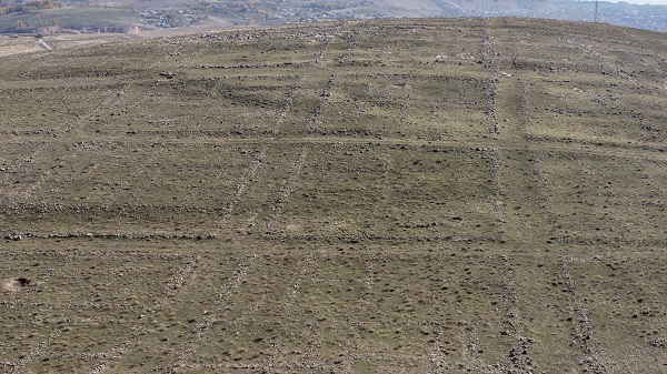 Foto - Kerpiç parçalarına çizilmiş! Antik kentte inanılması güç keşif! 