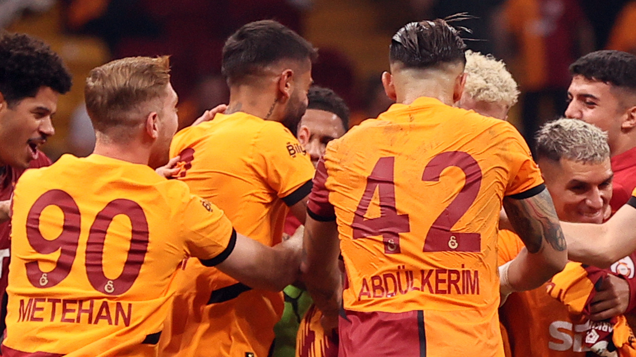 Keşfettiği oyuncunun peşine düştüler: Şok itiraf geldi: Yıldız için sürpriz çıkışı…