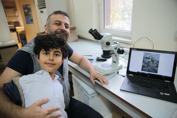 Foto - Keşfettiği yeni türe babasının adını verdi