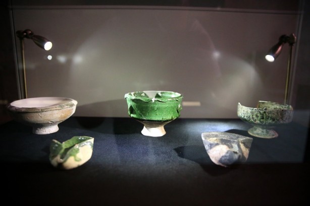 Foto - Keykubadiye Sarayı'ndan çıkan eserlerden oluşan sergi açıldı