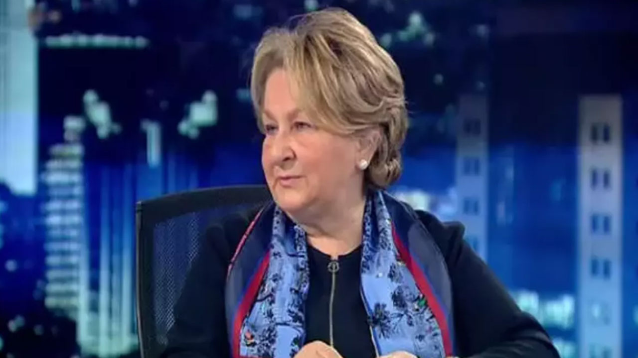 Foto - İç çamaşırlarıyla dolaşan gençler Kezban Hatemi'yi çileden çıkardı