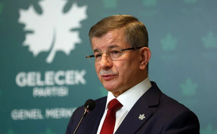 Foto - Kibirde İmamoğlu’nu aratmıyor! Davutoğlu: "Ben başarılıyım, parti başarısız"