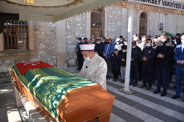 Foto - Kıbrıs gazisi son yolculuğuna uğurlandı