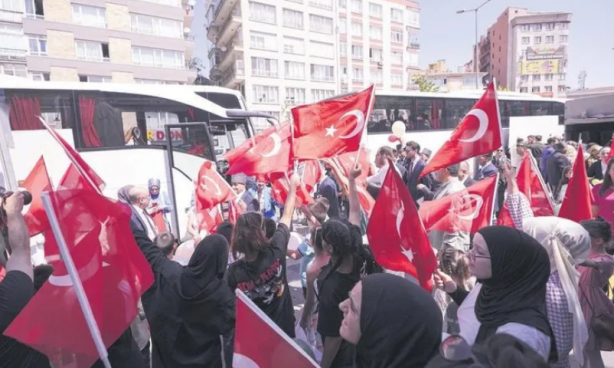 Foto - Kıbrıs’a yeniden barış harekatı! Başkomutan Kıbrıs’a gidiyor… 50. Yılda 50 gemi ile gövde gösterisi