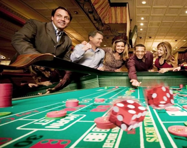 Foto - Kıbrıs'ta servet kaybeden Türk ünlüler ifşa oldu! İşte gizli kumarbaz işadamı, sanatçı ve futbolcular