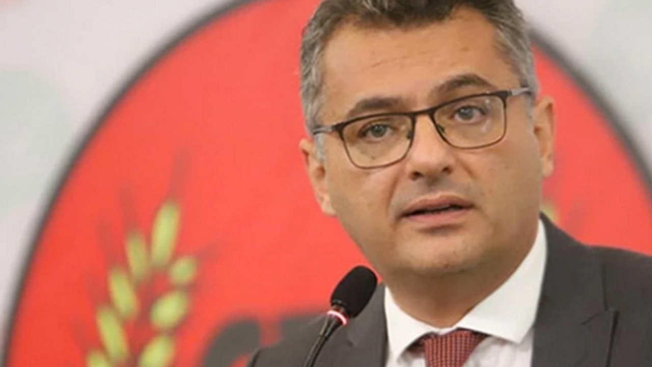 Foto - Kıbrıs’ta skandal olay! Tüm Kıbrıs ayağa kalkmalı: Bu adam kendini ne zannediyor böyle? Kıbrıs’ta CHP hortladı…