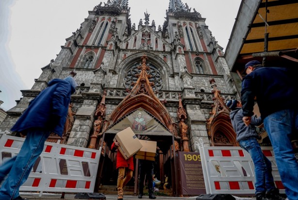 Foto - Kiev'de halk, insani yardım topluyor