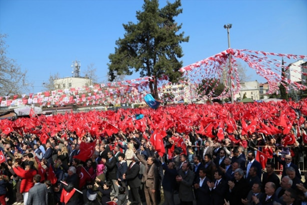 Foto - "Kılıçdaroğlu adam değilsin"