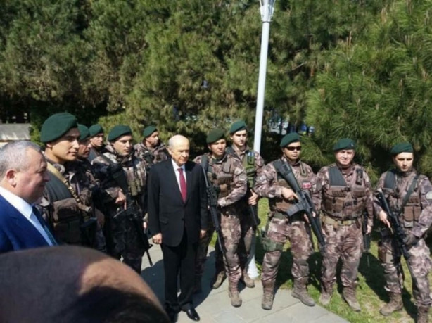 Foto - "Kılıçdaroğlu adam değilsin"