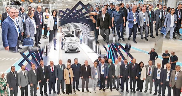 Foto - Kılıçdaroğlu, çok fena duvara TOGG’ladı: Aman siyasi malzeme yapılmasın