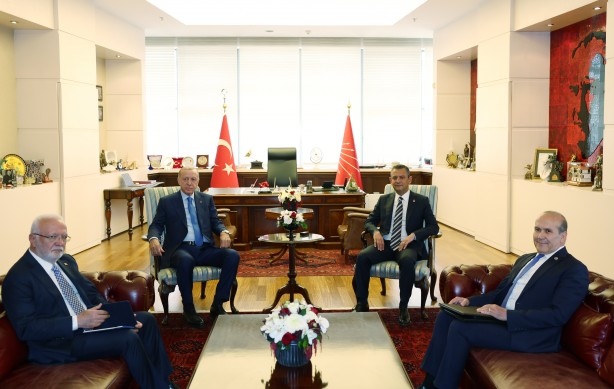 Foto - Kılıçdaroğlu şok olacak! Özgür Özel, Erdoğan’a öyle bir şey dedi ki…