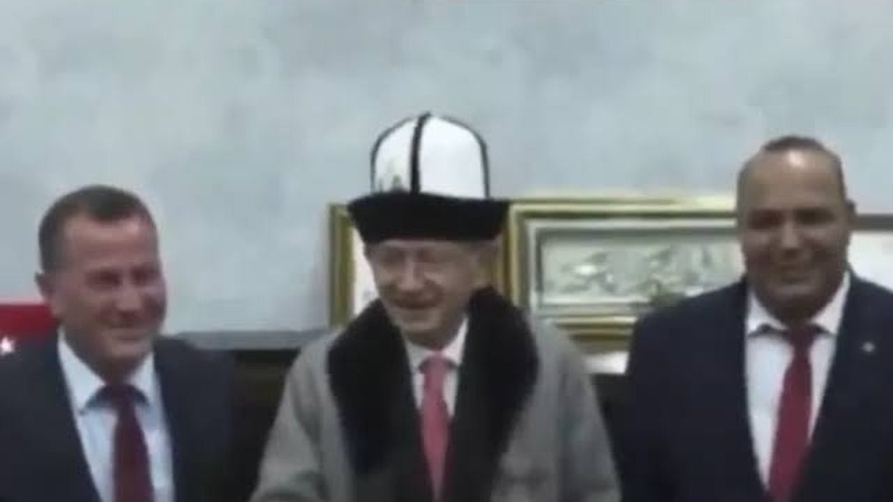 Foto - Kılıçdaroğlu’ndan Cumhurbaşkanı’na esprili gönderme: "Bunu paylaşmayın yalnız, Erdoğan duyarsa ‘Krallığını mı ilan ettin?’ der"