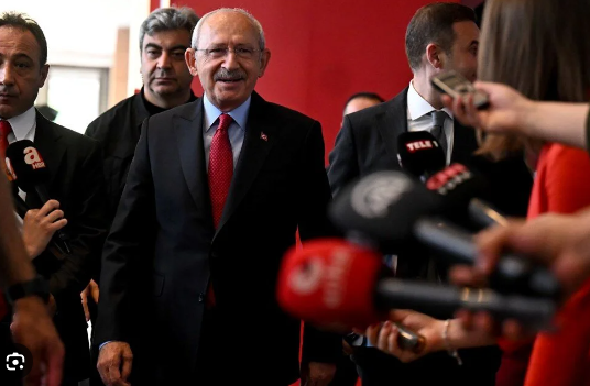 Foto - Kılıçdaroğlu’ndan şok iddia! Hangi gazetecilerin nereden para aldığını biliyorum Kılıçdaroğlu'na sesleniyoruz: Açıklayın artık bu gazetecileri