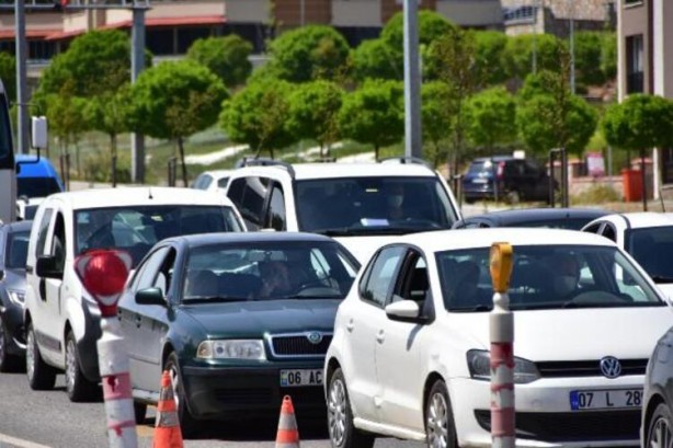 Foto - Kilometrelerce kuyruk oluştu! Belediye başkanı çağrı yaptı