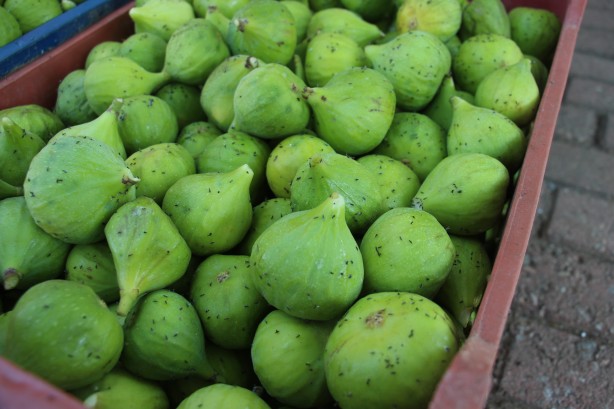 Foto - Kilosu 40 lira! Sinekli meyve kapış kapış gidiyor