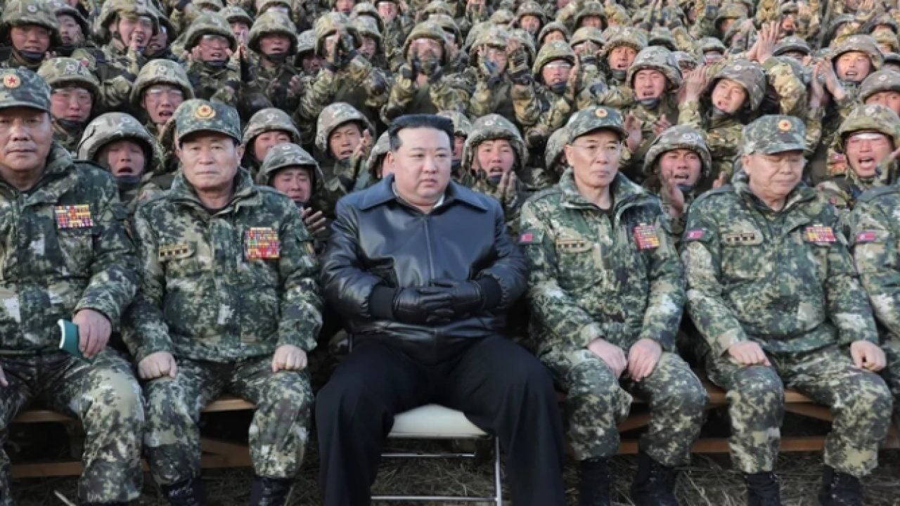 Foto - Kim Jong Un’dan orduya askeri devrim çağrısı: Dünyanın en güçlü ordusunu kuracağız