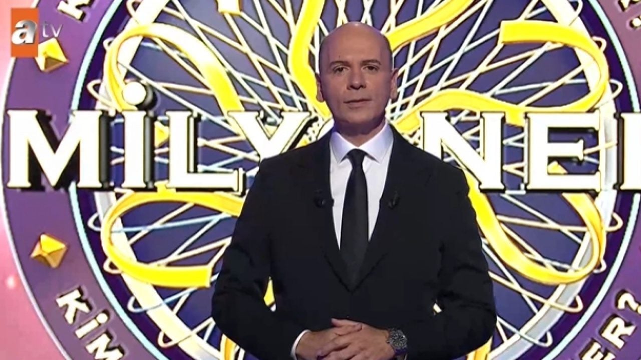 Foto - Kim Milyoner Olmak İster’de 1 Milyon TL'lik soru açıldı: ‘Khan’ soyadı yarışmacıyı yanılttı! 