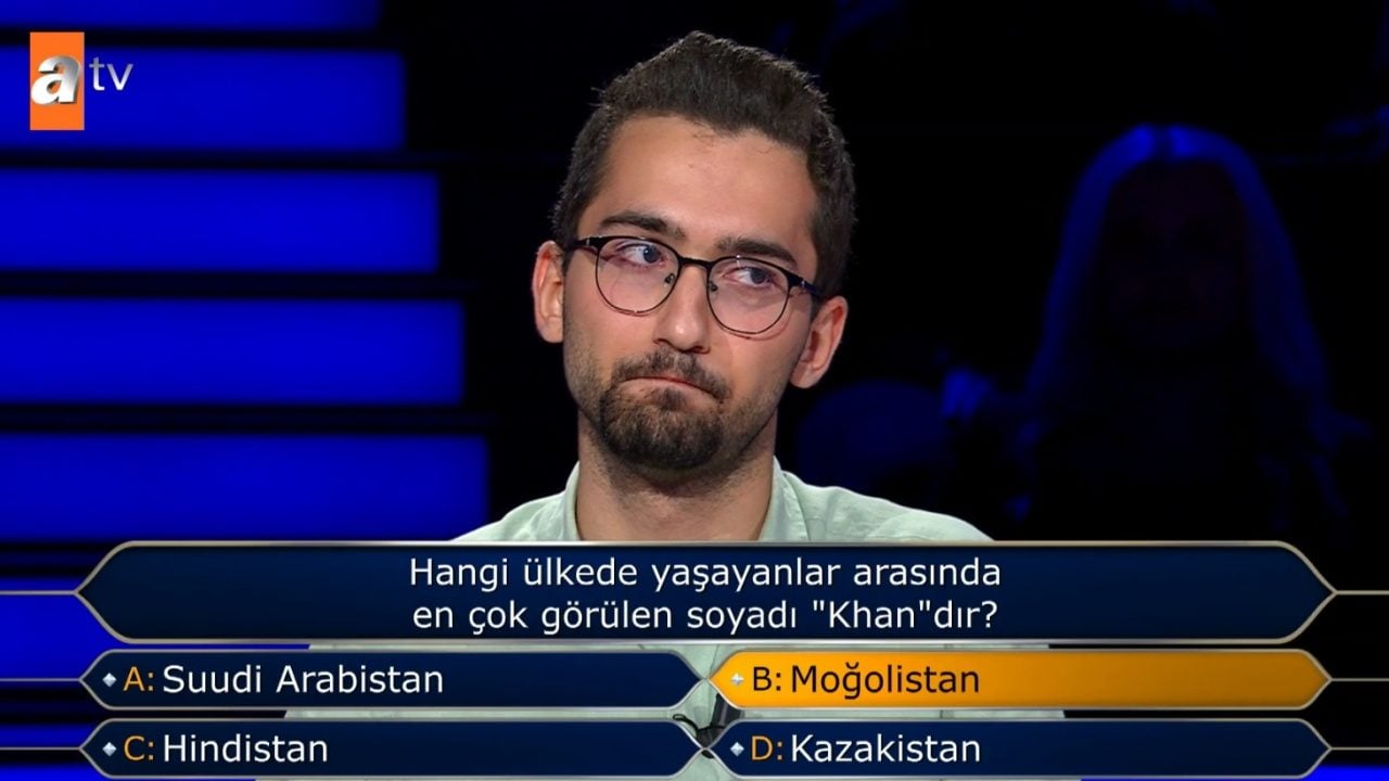 Foto - Kim Milyoner Olmak İster’de 1 Milyon TL'lik soru açıldı: ‘Khan’ soyadı yarışmacıyı yanılttı! 