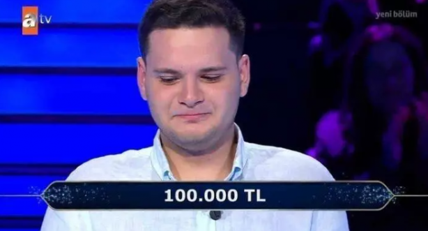 Foto - Kim Milyoner Olmak İster'de 1 milyonluk soru açıldı! Yarışmacının aldığı karar izleyenleri şaşkına çevirdi