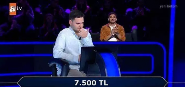 Foto - Kim Milyoner Olmak İster'de 1 milyonluk soru açıldı! Yarışmacının aldığı karar izleyenleri şaşkına çevirdi