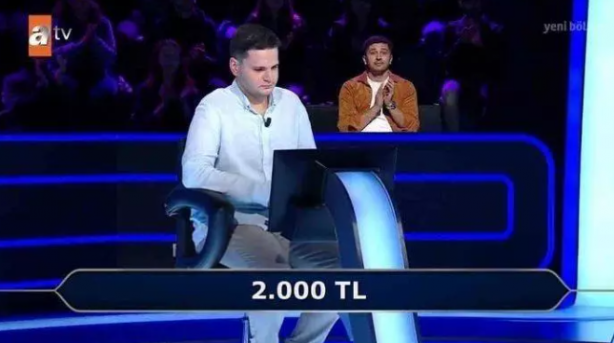 Foto - Kim Milyoner Olmak İster'de 1 milyonluk soru açıldı! Yarışmacının aldığı karar izleyenleri şaşkına çevirdi