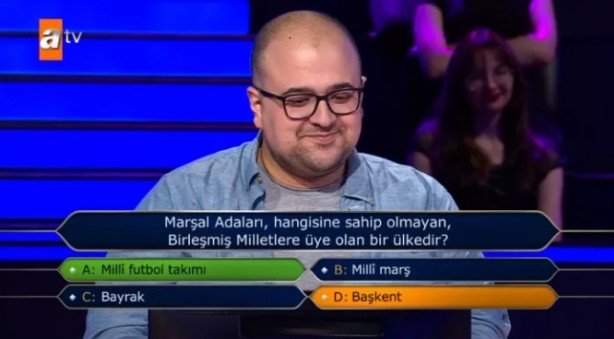 Foto - Kim Milyoner Olmak İster'de izleyiciler nefesini tuttu! 200 bin TL'lik soruda yaptığı hamleyle büyük alkış aldı