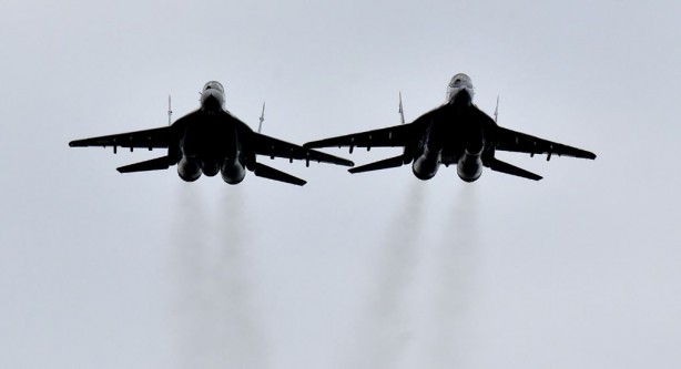 Foto - Kim sallar sizi! İngiltere savaş uçağı kaldırıp haber bile vermedi