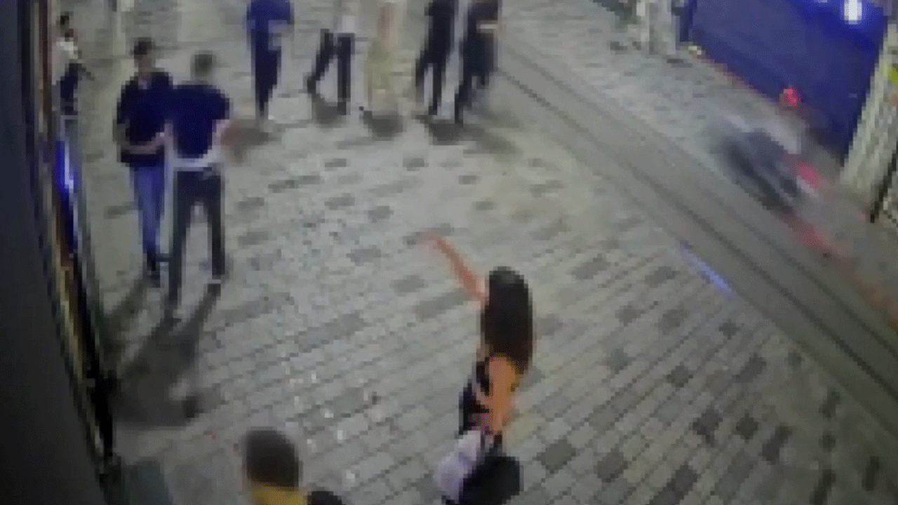 Kimin eli kimin cebinde belli değil! İçkili seküler mekanda bir vukuat daha