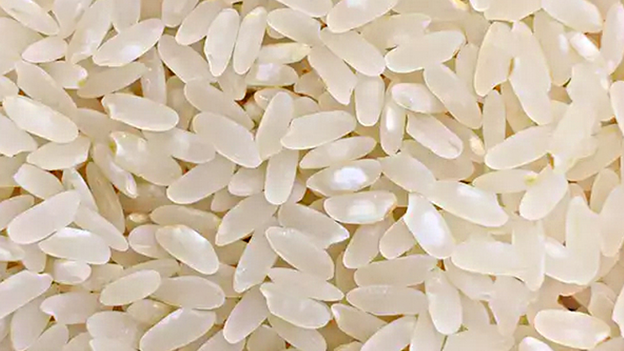 Foto - Kimse bilmiyor, pilavınız tane tane dökülecek! Pilav tutkunları: Tek bir küp yeterli, cam gibi parlıyor! Bunu yapalım