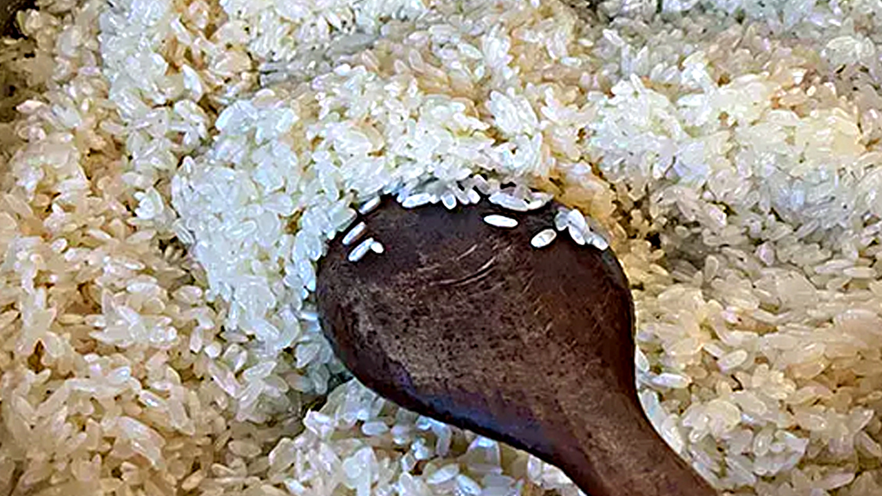 Kimse bilmiyor, pilavınız tane tane dökülecek! Pilav tutkunları: Tek bir küp yeterli, cam gibi parlıyor! Bunu yapalım