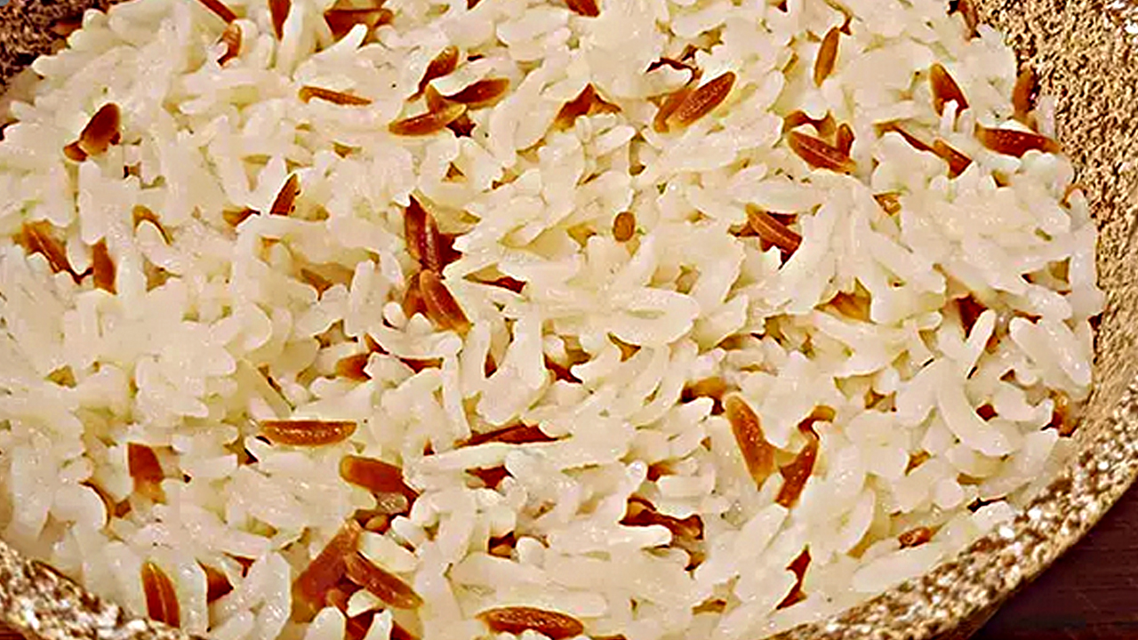 Foto - Kimse bilmiyor, pilavınız tane tane dökülecek! Pilav tutkunları: Tek bir küp yeterli, cam gibi parlıyor! Bunu yapalım