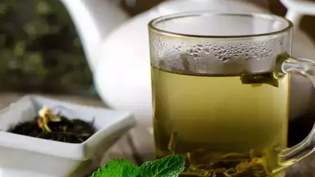 Foto - Kimse bu faydasını bilmiyordu! Gün içerisinde bardak bardak için: Cildinizi bebek gibi yapıyor, kimyasallara gerek yok ki...