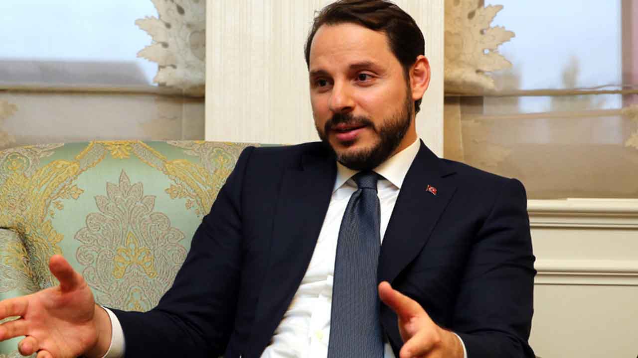 Kimse farkına bile varmadan Berat Albayrak söktü aldı