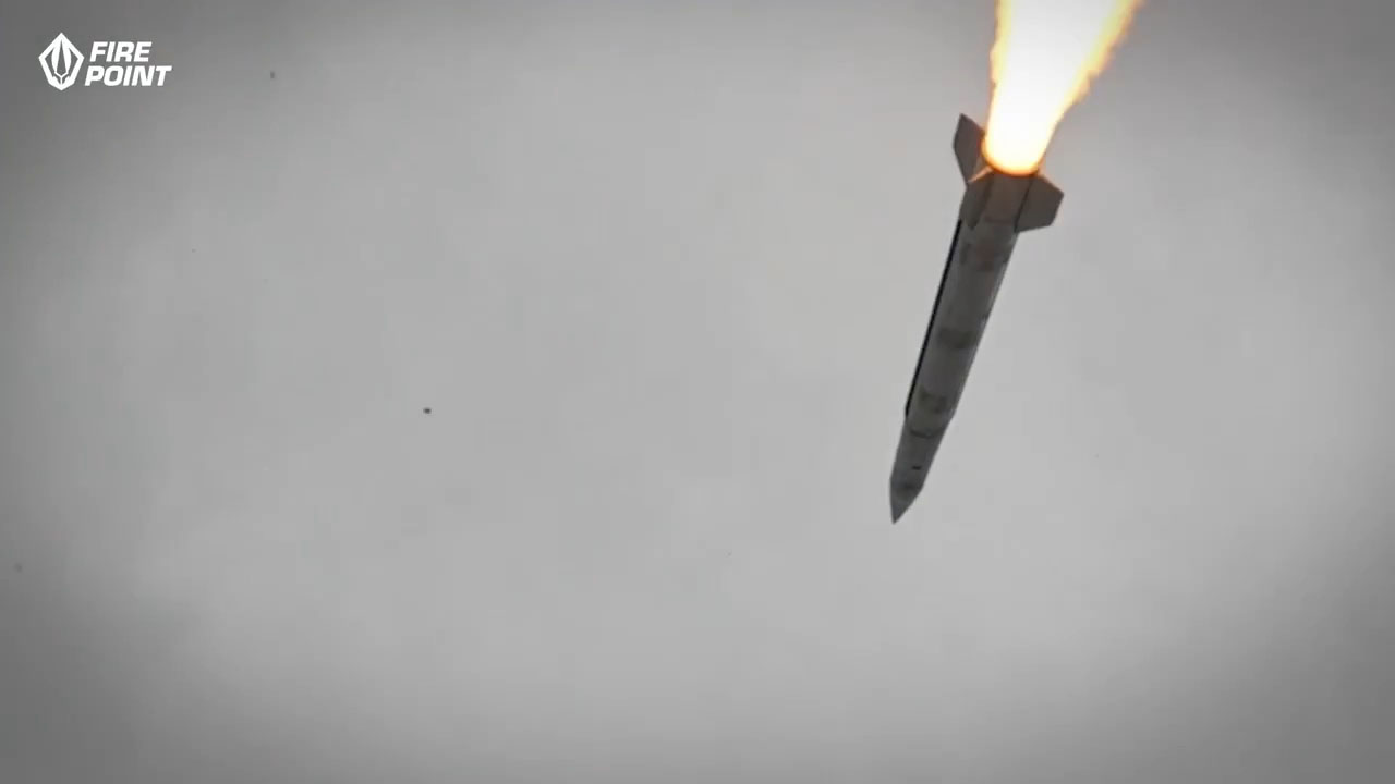 Kimse ne olduğunu anlamadı! 'Bitik' denilen ülke S-400'ü 200 km menzilli balistik füzeye çevirip ateşledi