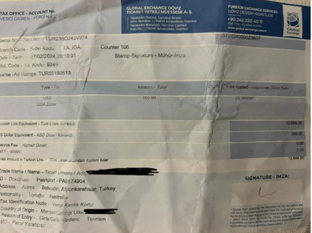 Foto - Kimse ne olduğunu anlayamadı! Tam 7 lira aşağıdan dolar