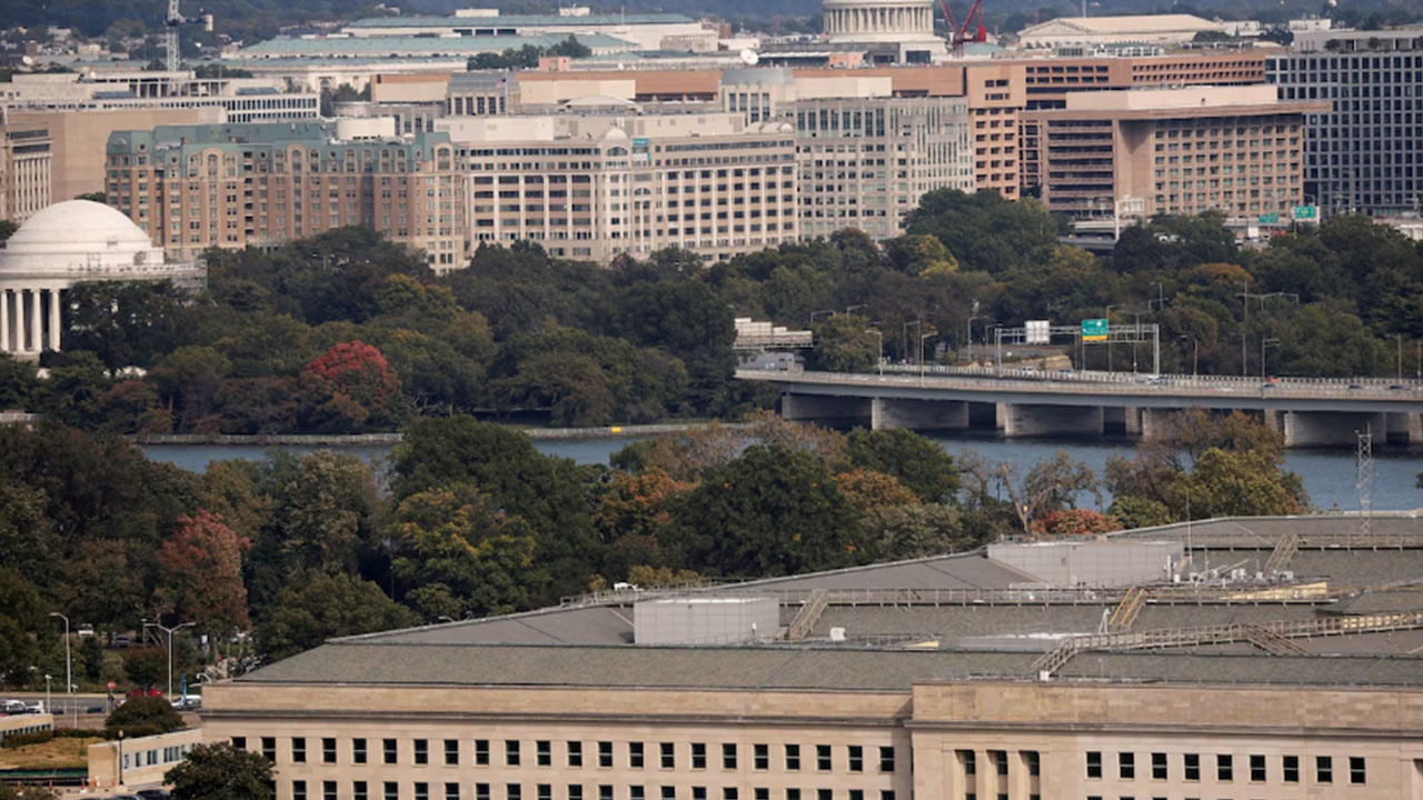 Kimse neler olduğunu anlayamıyor! O ülkede savunma bakanlığı 60 bin kişiyi kapı önüne koyacak