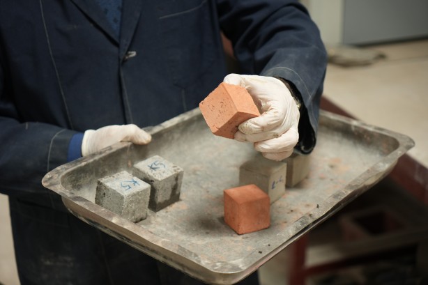 Foto - Kimsenin aklına gelmez! İzmir Körfezi’nin çamuru bakın neye dönüştü