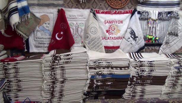 Foto - Kimsenin yüzüne bakmadığı mesleği yapmaya başladı! Şimdi dünyanın her yerine gönderiyor