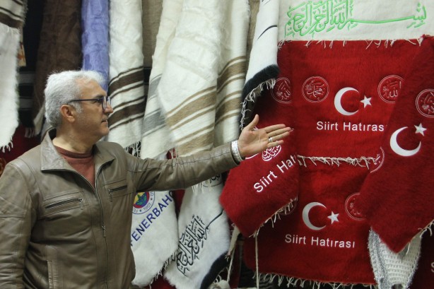 Foto - Kimsenin yüzüne bakmadığı mesleği yapmaya başladı! Şimdi dünyanın her yerine gönderiyor