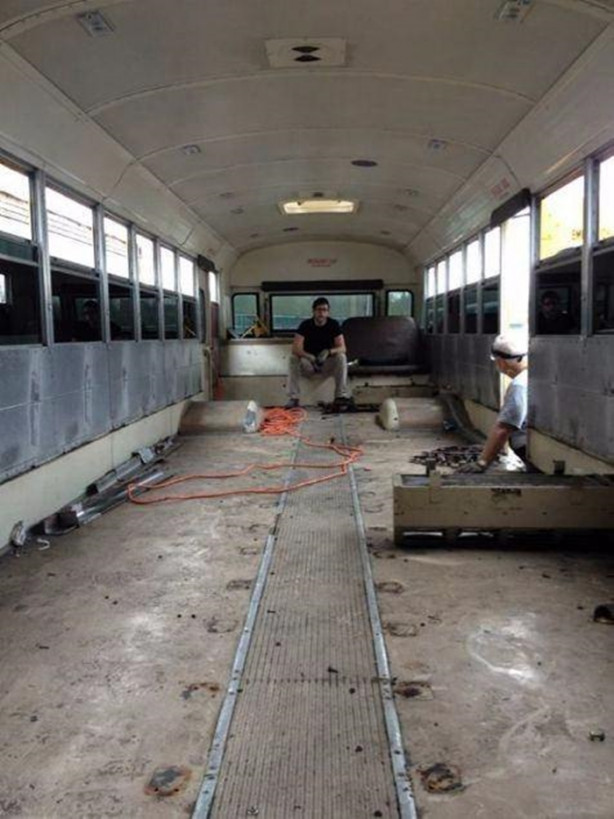 Foto - Kira ödemek istemeyen çift bakın ne yaptı!